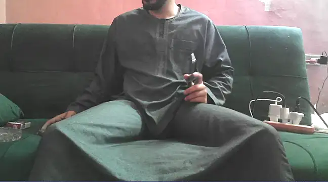 Snapshot of foxsanSs chatting on 03/11/25, 07:58 foxsanSs online show from 03/11/25, 07:58