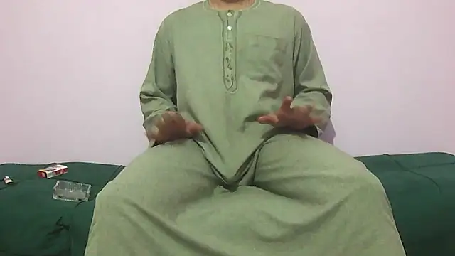 Snapshot of foxsanSs chatting on 09/16/25, 01:17 foxsanSs online show from 09/16/25, 01:17