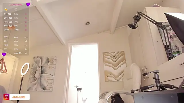 catalinasaiz online show from 12/20/25, 02:13