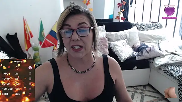 Snapshot of Myrnasexxx chatting on 02/07/25, 04:46 Myrnasexxx online show from 02/07/25, 04:46