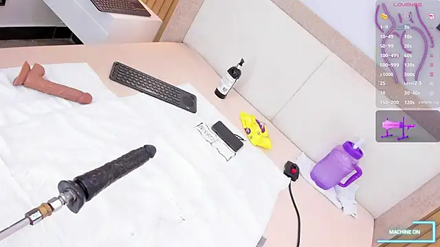 Snapshot of bounce_katty chatting on 12/20/25, 02:46 bounce katty online show from 12/20/25, 02:46