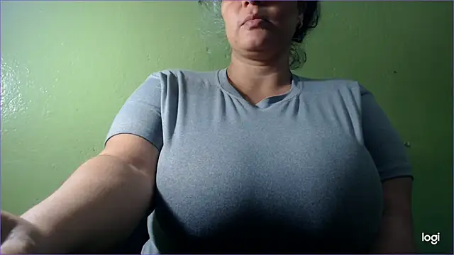 Snapshot of Kosem4 chatting on 02/23/25, 09:48 Kosem4 online show from 02/23/25, 09:48