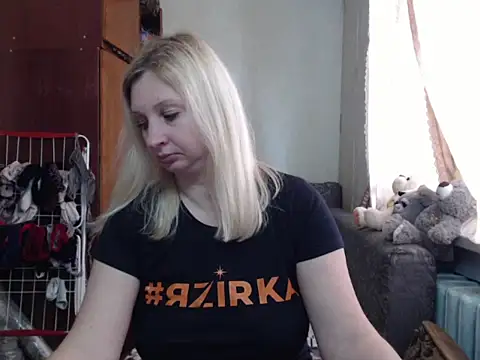 BustyBlond online show from 02/27/25, 10:04