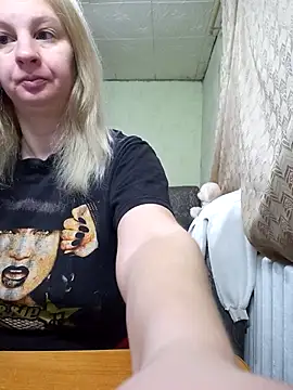 BustyBlond online show from 01/17/26, 04:39