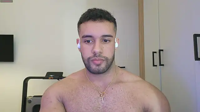 izaak lover online show from 01/03/25, 11:55