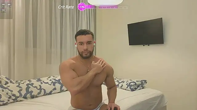 izaak lover online show from 03/11/25, 12:44