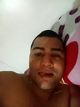 EISONREINA11 online show from 10/18/25, 11:11