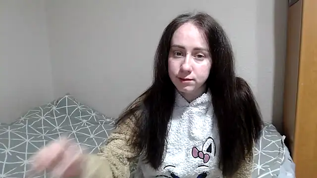 Snapshot of chudo_ chatting on 10/29/25, 10:44 chudo  online show from 10/29/25, 10:44