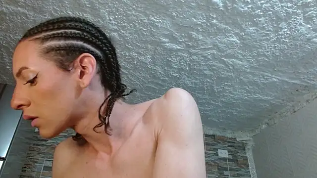 Snapshot of omar_alurba chatting on 02/10/26, 11:42 omar alurba online show from 02/10/26, 11:42