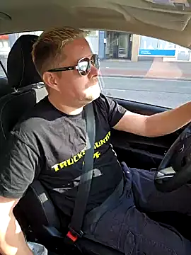 Trucker Hunter online show from 03/09/25, 09:46