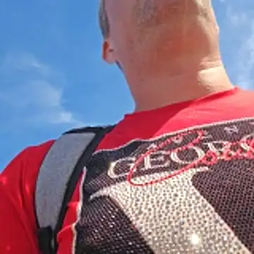 Trucker Hunter online show from 02/04/26, 01:06