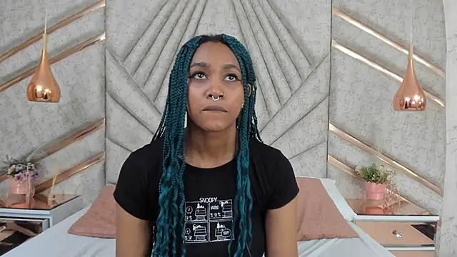 Snapshot of AgataRinaldi chatting on 02/05/25, 08:25 AgataRinaldi online show from 02/05/25, 08:25