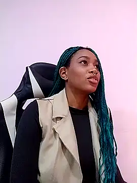 Snapshot of AgataRinaldi chatting on 02/10/25, 05:30 AgataRinaldi online show from 02/10/25, 05:30