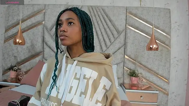 Snapshot of AgataRinaldi chatting on 02/11/25, 07:48 AgataRinaldi online show from 02/11/25, 07:48