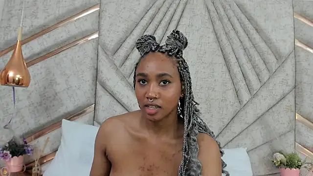 Snapshot of AgataRinaldi chatting on 02/24/25, 02:51 AgataRinaldi online show from 02/24/25, 02:51