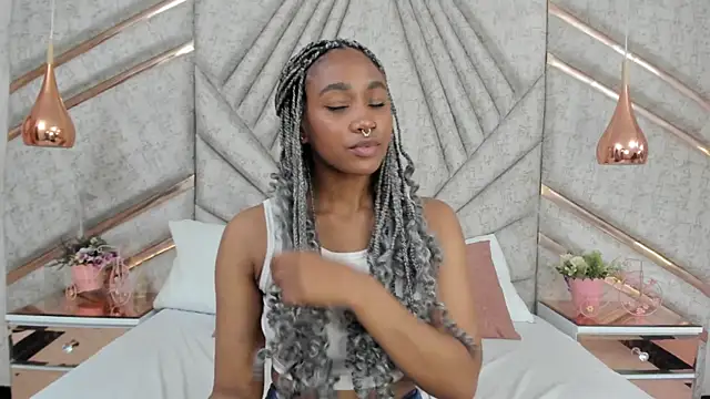 Snapshot of AgataRinaldi chatting on 02/24/25, 11:30 AgataRinaldi online show from 02/24/25, 11:30