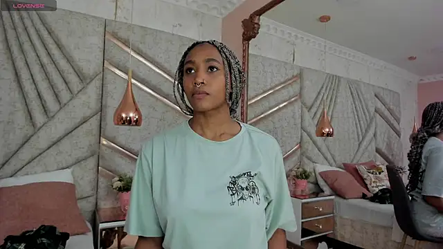 Snapshot of AgataRinaldi chatting on 02/27/25, 01:05 AgataRinaldi online show from 02/27/25, 01:05