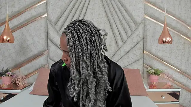 Snapshot of AgataRinaldi chatting on 03/08/25, 12:11 AgataRinaldi online show from 03/08/25, 12:11