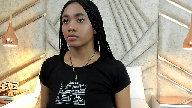 Snapshot of AgataRinaldi chatting on 10/06/25, 04:54 AgataRinaldi online show from 10/06/25, 04:54