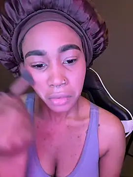 Snapshot of AgataRinaldi chatting on 11/29/25, 09:18 AgataRinaldi online show from 11/29/25, 09:18