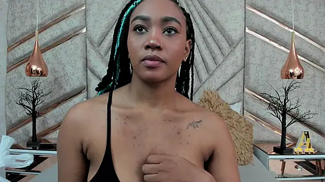 Snapshot of AgataRinaldi chatting on 12/04/25, 11:24 AgataRinaldi online show from 12/04/25, 11:24