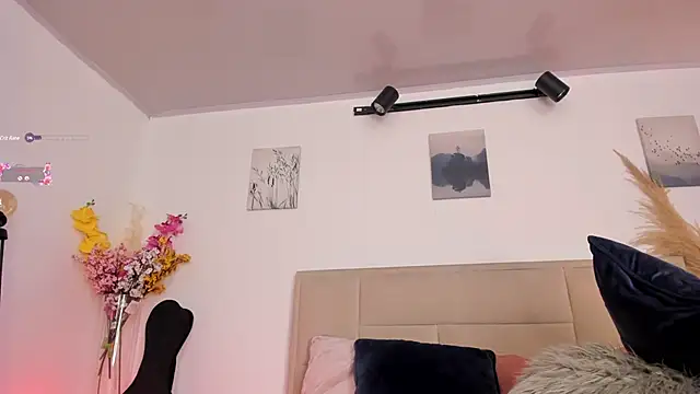 Snapshot of Alexandra_ra chatting on 01/08/25, 03:40 Alexandra ra online show from 01/08/25, 03:40