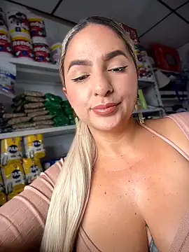 sammyqueenx21 online show from 02/13/26, 04:03