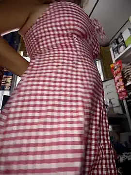 sammyqueenx21 online show from 05/11/26, 02:45