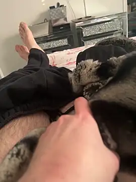 Snapshot of Furdale chatting on 02/07/25, 04:03 Furdale online show from 02/07/25, 04:03