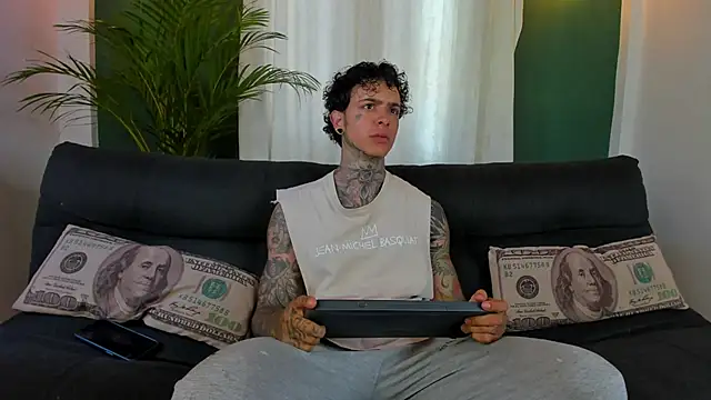 Aron ford online show from 04/24/26, 07:49