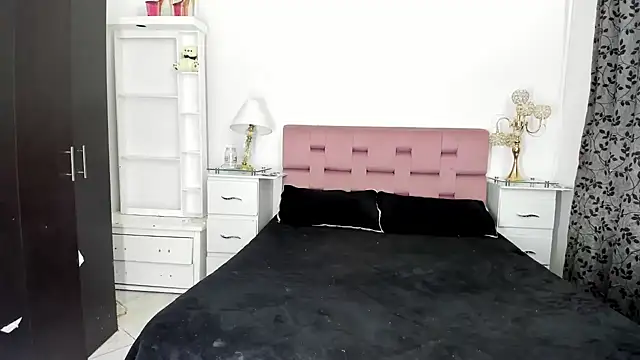 dollpamela online show from 12/27/24, 08:18