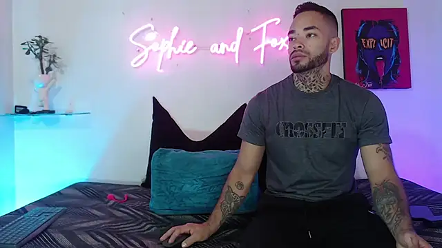 SophieFoxx17 online show from 03/06/26, 12:34