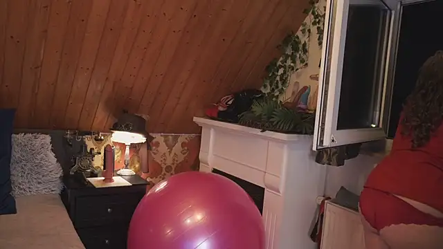 TessaWinter online show from 01/12/26, 06:02