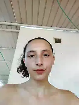 Snapshot of _Laary chatting on 12/31/24, 08:23  Laary online show from 12/31/24, 08:23