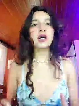 Snapshot of _Laary chatting on 02/06/25, 08:56  Laary online show from 02/06/25, 08:56