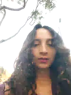 Snapshot of _Laary chatting on 02/08/25, 09:46  Laary online show from 02/08/25, 09:46