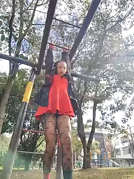 Snapshot of _Laary chatting on 09/24/25, 08:01  Laary online show from 09/24/25, 08:01