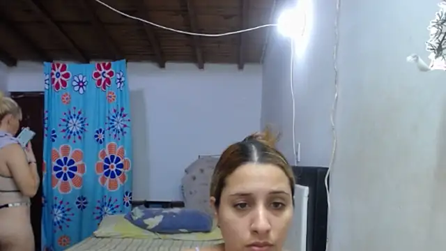 Nicolle Milf online show from 11/07/25, 08:09