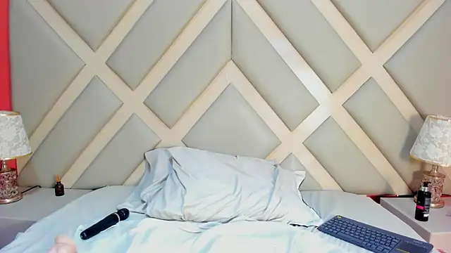 SSCARLETH  online show from 12/12/24, 02:22