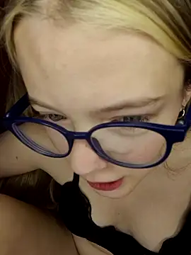 -veranito- online show from 02/12/25, 03:07