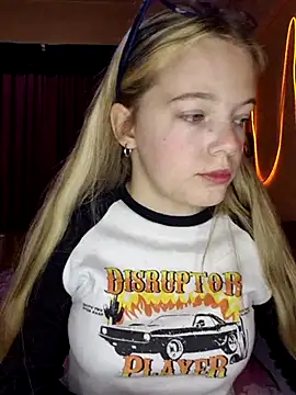 -veranito- online show from 03/03/25, 03:08