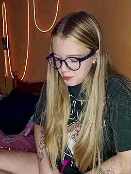 -veranito- online show from 03/18/25, 03:09