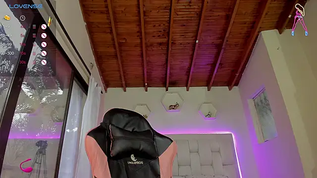 shanakendall online show from 02/09/25, 10:11