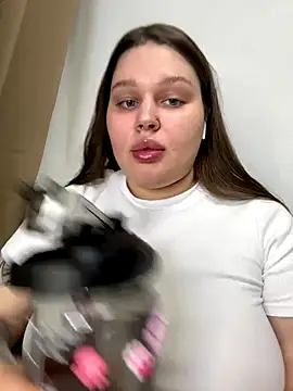 perfect sweety girl online show from 09/26/25, 06:45