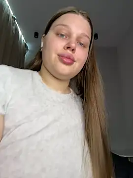 Snapshot of perfect_sweety_girl chatting on 07/12/26, 07:49 perfect sweety girl online show from 07/12/26, 07:49
