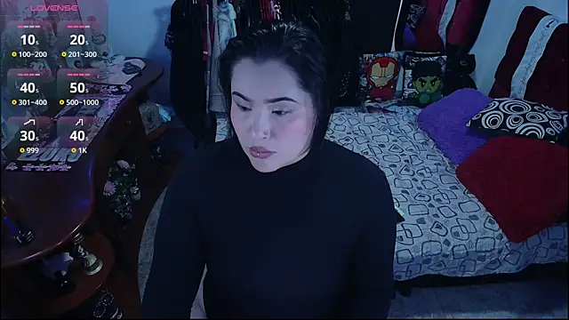 lufek23 online show from 09/25/25, 04:43