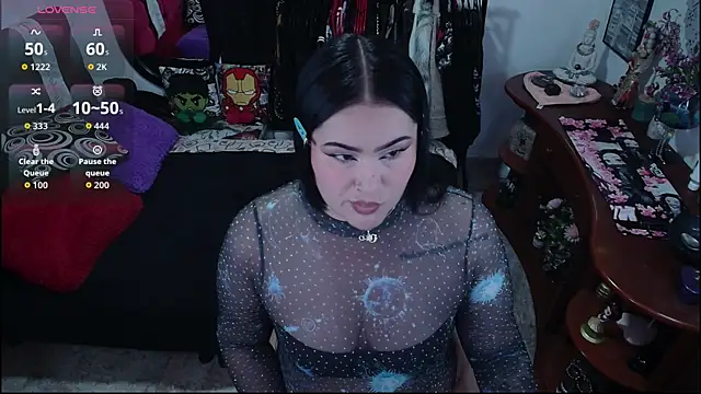 lufek23 online show from 10/03/25, 01:19