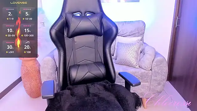 chloerossi online show from 12/16/24, 10:13