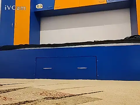 Snapshot of lorenithats chatting on 02/21/25, 10:26 lorenithats online show from 02/21/25, 10:26