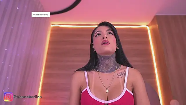 danna berlin  online show from 05/11/26, 07:22